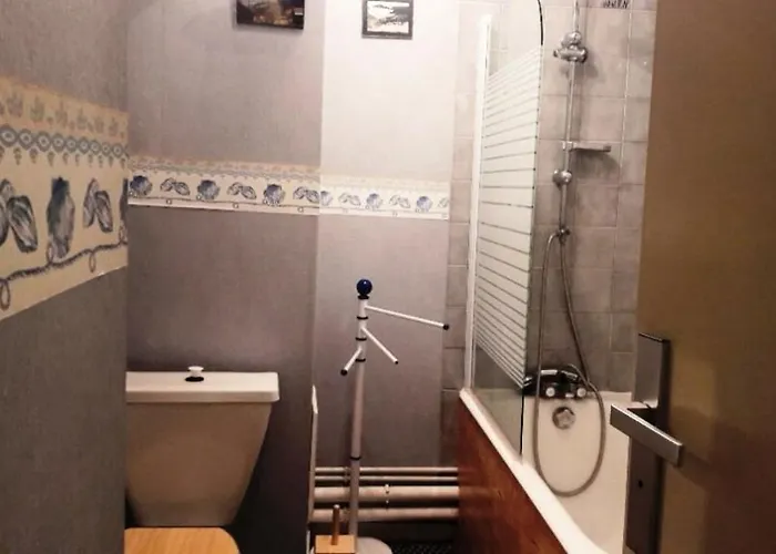 Les Camparolles - 2 Pieces 6 Personnes Mae-0081 *